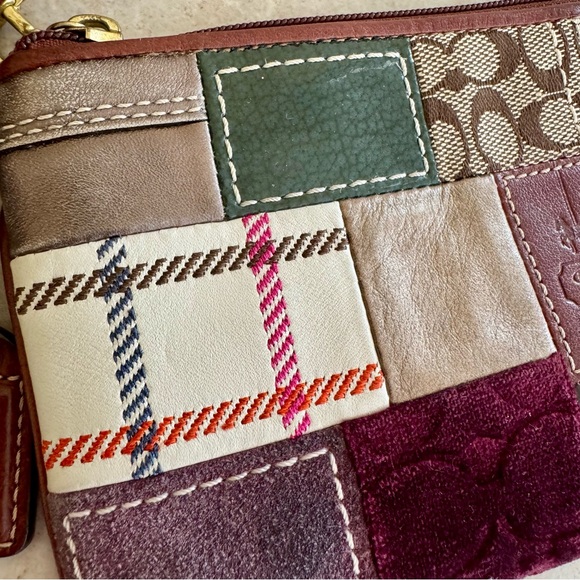Coach Y2K Holiday Patchwork Wristlet Limited Edition 2007 EUC - Picture 3 of 14